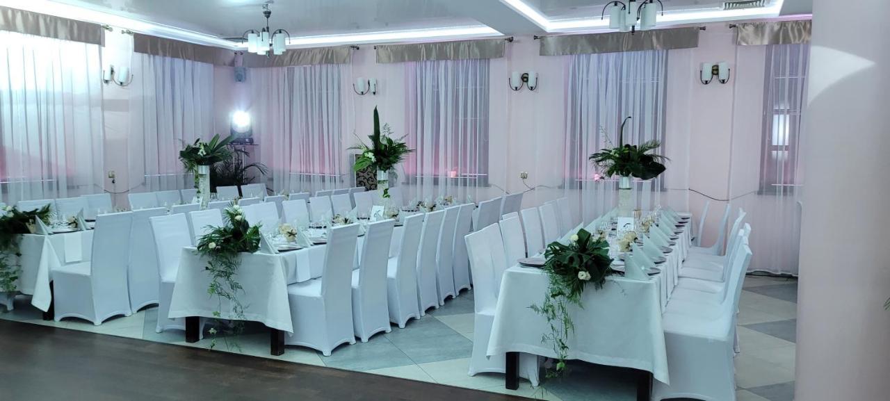 Hotel Rytwiany Dış mekan fotoğraf