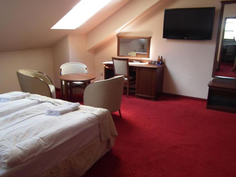 Hotel Rytwiany Dış mekan fotoğraf