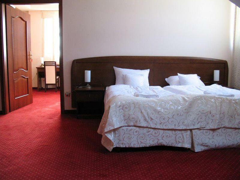 Hotel Rytwiany Dış mekan fotoğraf